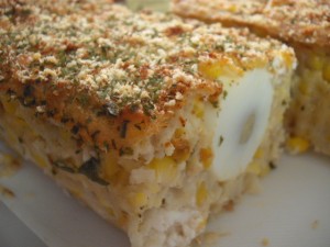 מאפה תירס וביצים קשות בסגנון קלופס